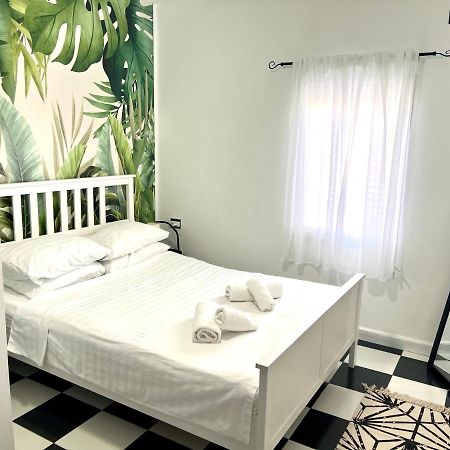 Shantell Luxury Apartment Нетанья Екстер'єр фото